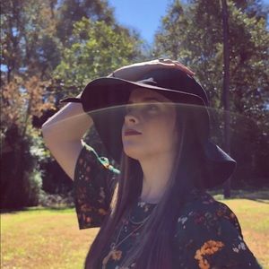 Meet your Posher, Mallory